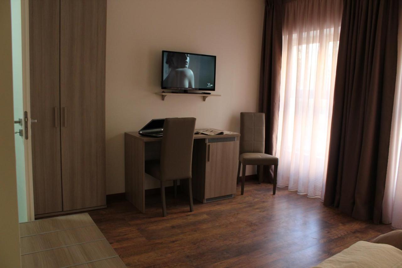 B&B Erifra Piccolo Hotel Κοσέντζα Εξωτερικό φωτογραφία